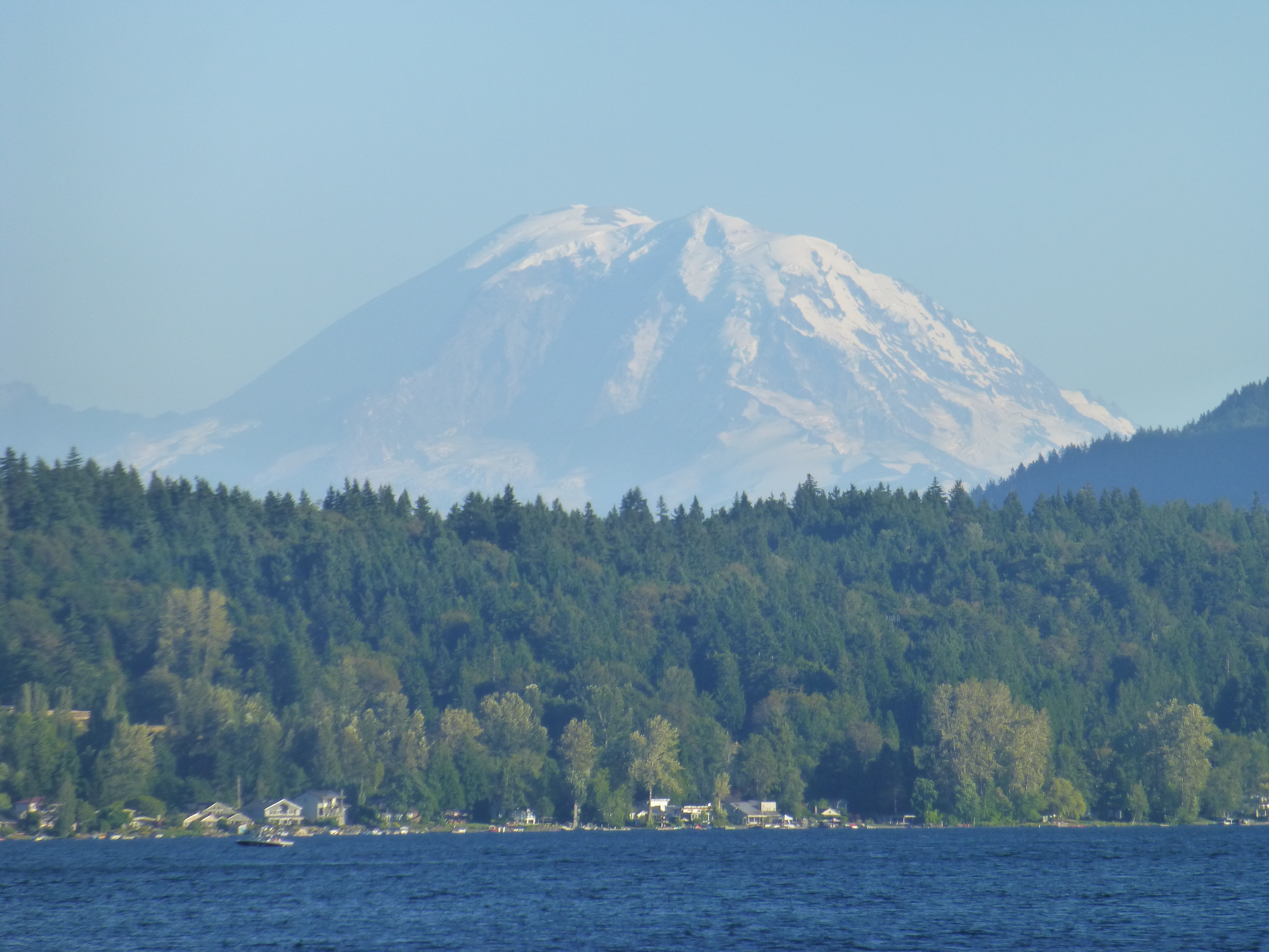 Vivid view of Mount Rainier from Sammamish lake